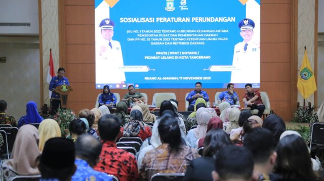 Sekda Kota Tangerang Membuka Kegiatan Sosialisasi Perundangan bagi PPAT/PPATS/ Notaris/Pejabat Lelang.