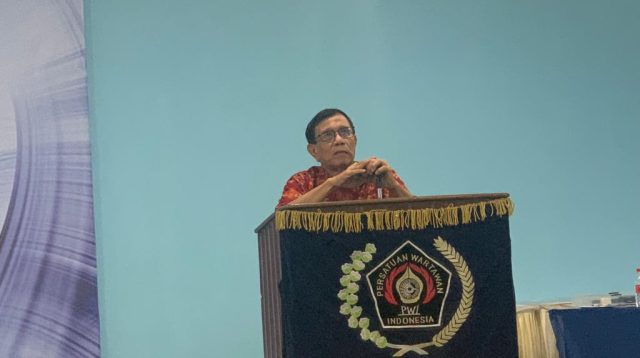 Ketua Umum PWI Pusat Wisuda Lulusan SJI Versi Baru.