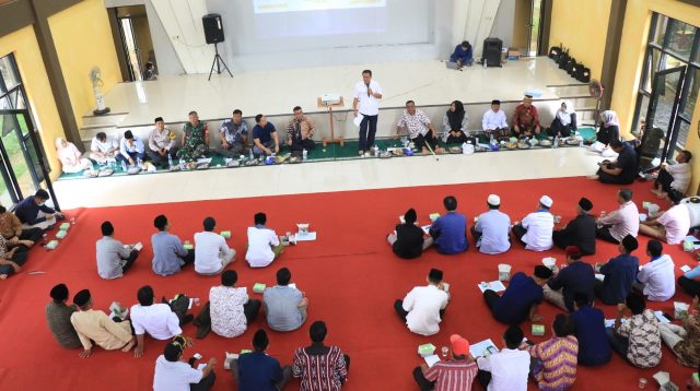 Sekda: Sinergitas dan Kolaborasi Antara RT, RW dan Masyarakat Perlu Dijaga dan Dipupuk.