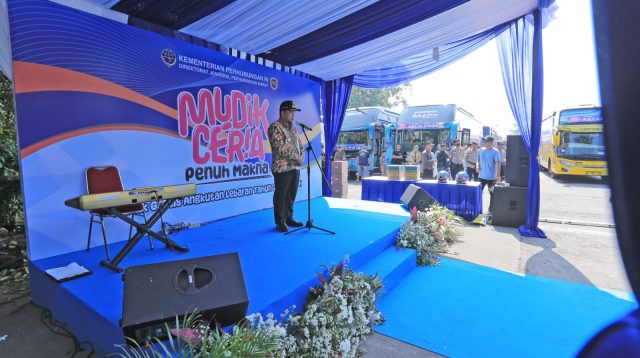 Pj Wali Kota Tangerang Didampingi Kadishub Lepas Pemudik Gratis.