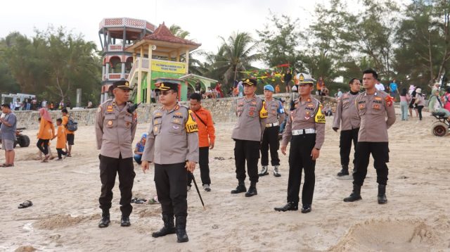 Polres Pacitan Siagakan Personel di Sejumlah Objek Wisata Pastikan Pengunjung Aman dan Nyaman.