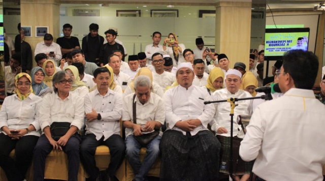 Kukuhkan dan Beri Pembekalan Tim Kemenangan, Simak Pesan Sachrudin.