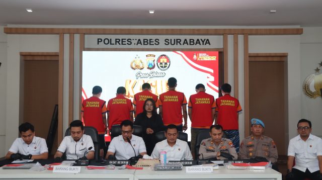 Polrestabes Surabaya Berhasil Ungkap Judol, 6 Tersangka Diamankan.