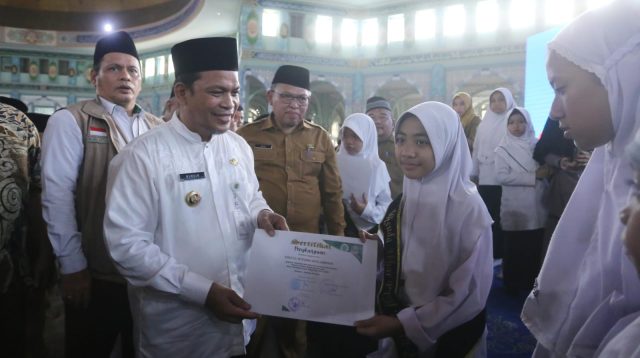 Pj Wali Kota Tangerang Menghadiri Peringatan Hari Santri di Pondok Pesantren Ar-Rissalah.