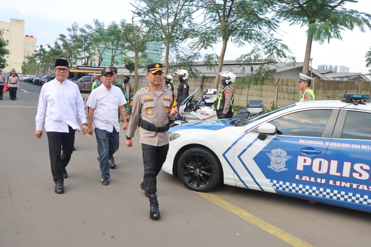 Malam Takbir di Kota Tangerang Dijaga Ribuan Personel Gabungan, Polisi Larang Konvoi.