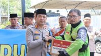 Kapolres Tangerang Kota Berbagi dengan Pengemudi Ojol, Perkuat Kepedulian Sosial.