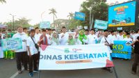 Ribuan Warga Ikuti Jalan Sehat Sarungan Bersama Walikota Tangerang